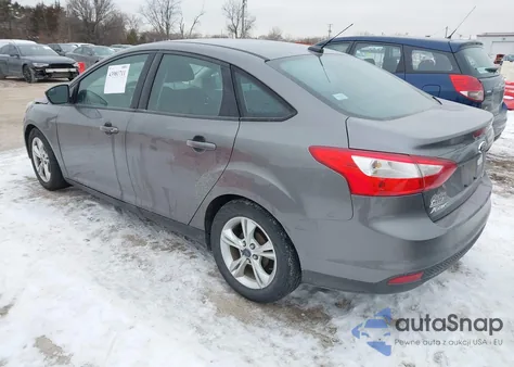2014 Ford Focus Se z USA, uszkodzony, nr VIN 1FADP3F29EL388221